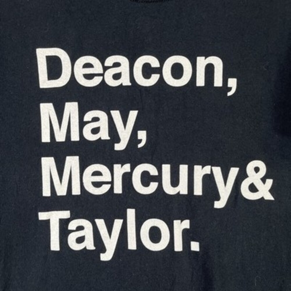 Queen Band Official Merch Graphic T Shirt Size L Deacon, May, Mercury & Taylor